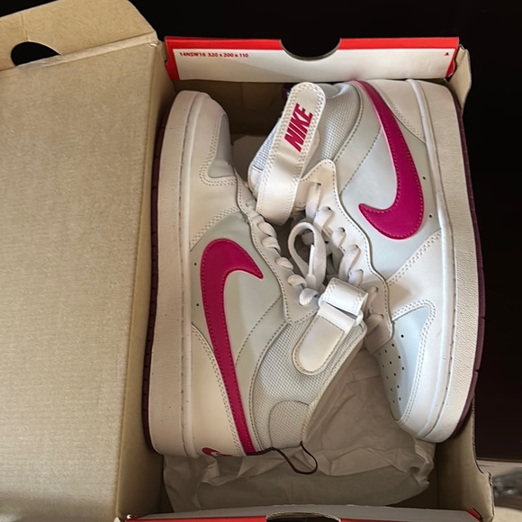 Nike Girls Court Borough Mid 2 Sneakers - Picture 4 of 4